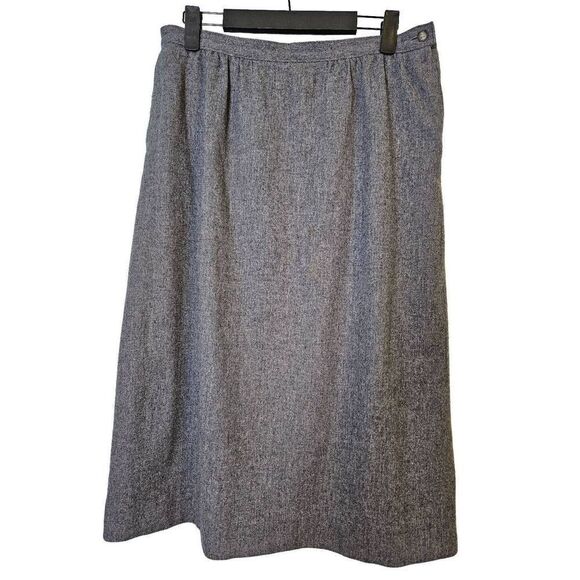 Pendleton Dresses & Skirts - Vintage Pendleton 100% wool gray skirt.  30 inch waist.